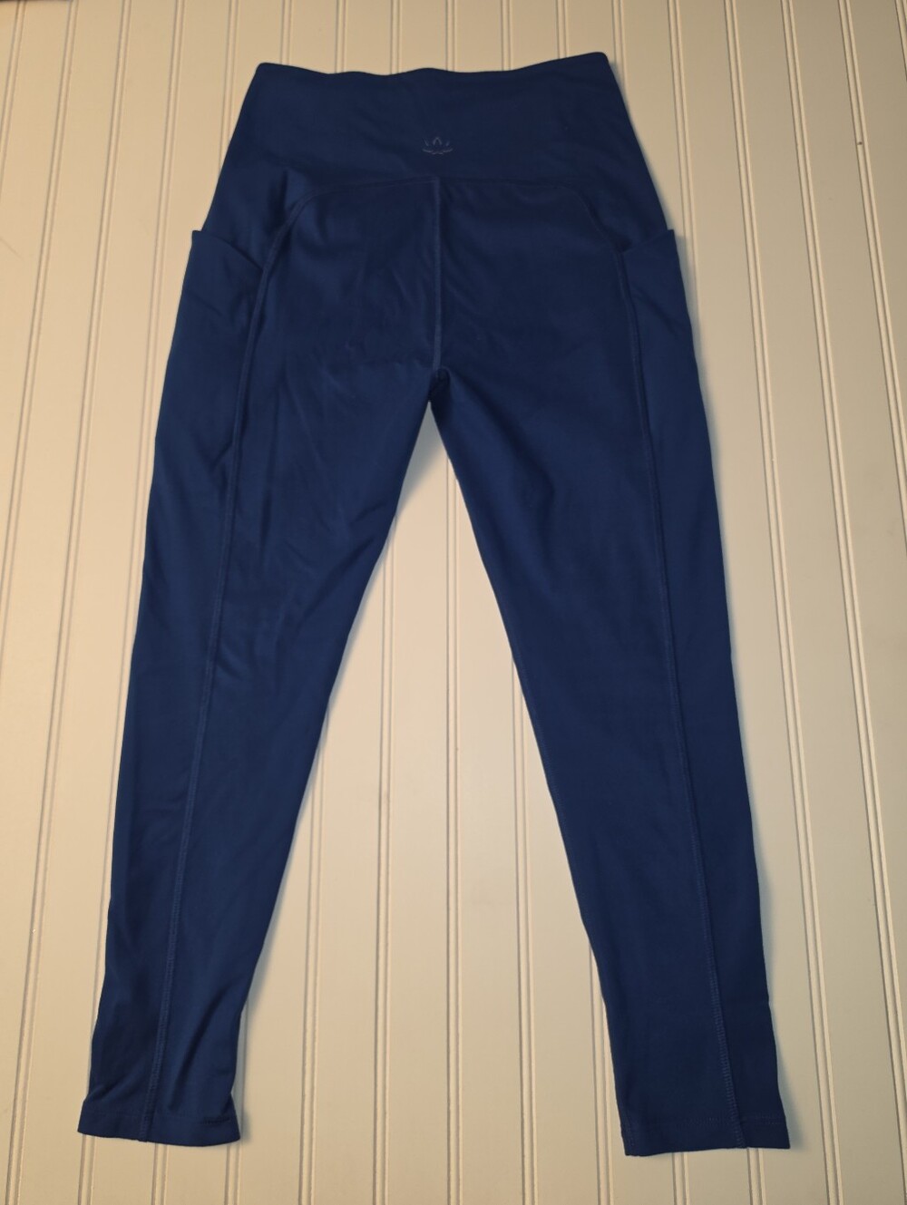 Beyond Yoga PowerBeyond Strive High-Waisted Pocket Midi Leggings